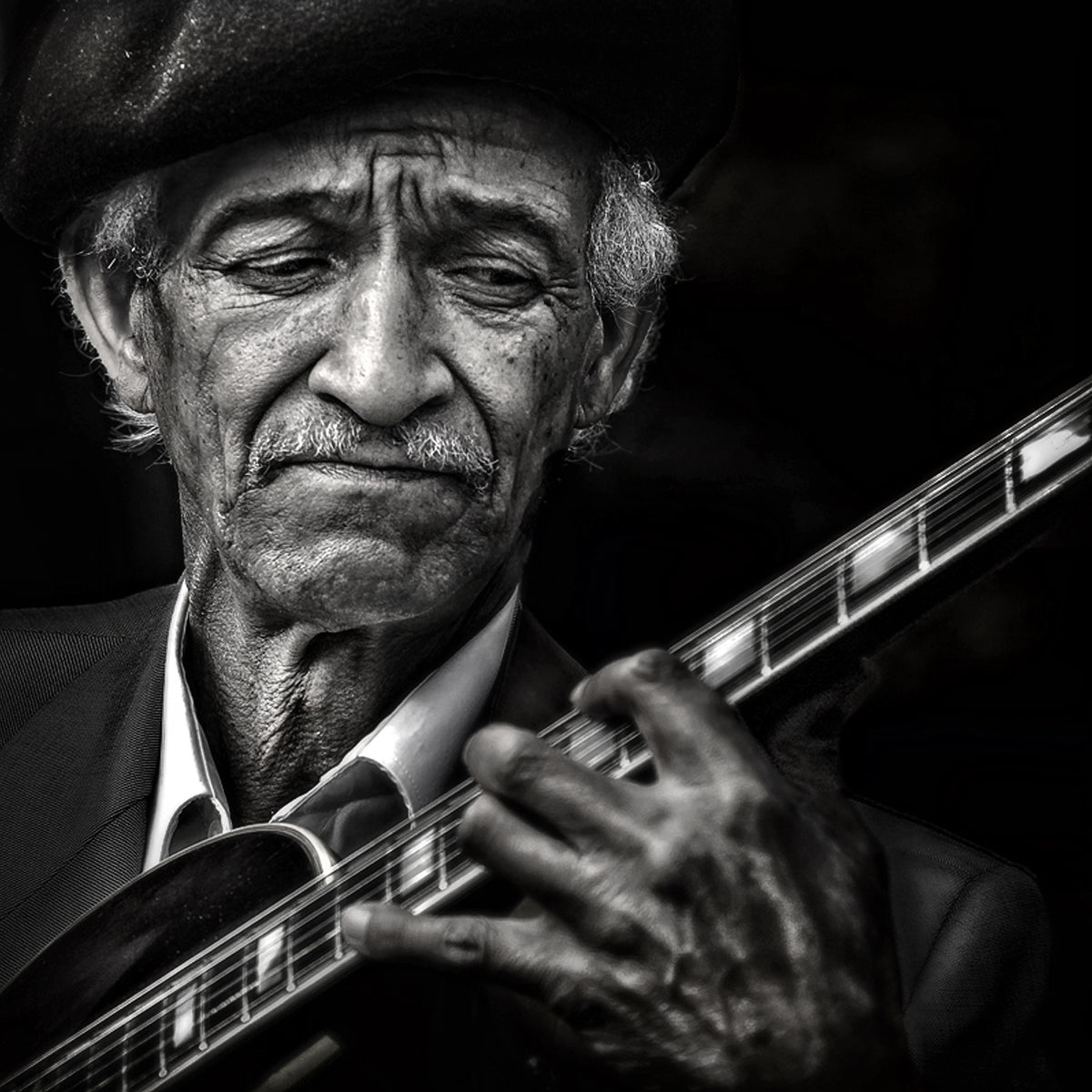 4-piece-canvas-print-the-guitarist