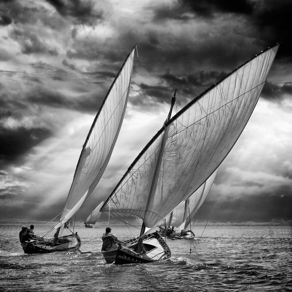 acrylic-print-sailboats-and-light