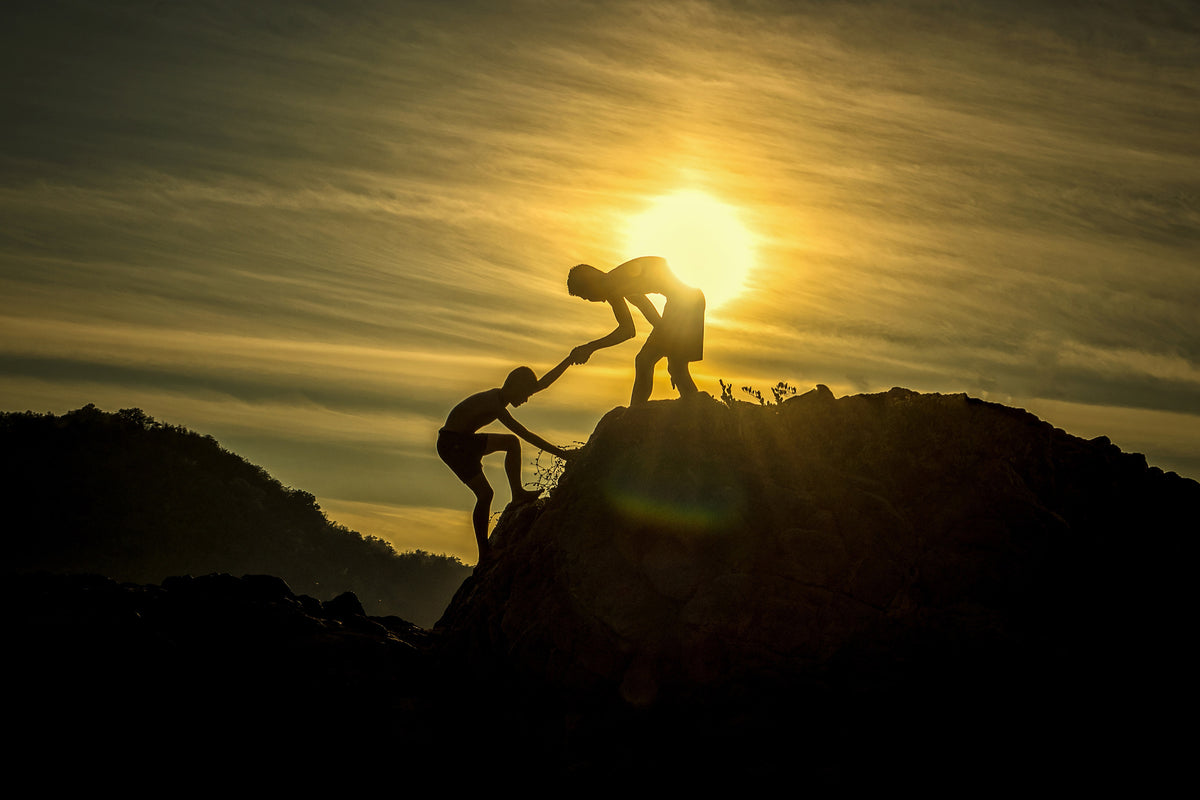 aluminium-print-climbing-in-the-mountains