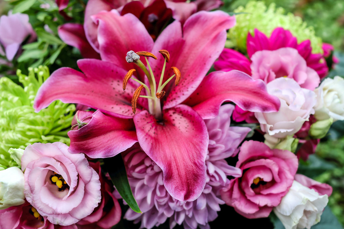 canvas-print-bouquet-with-lily