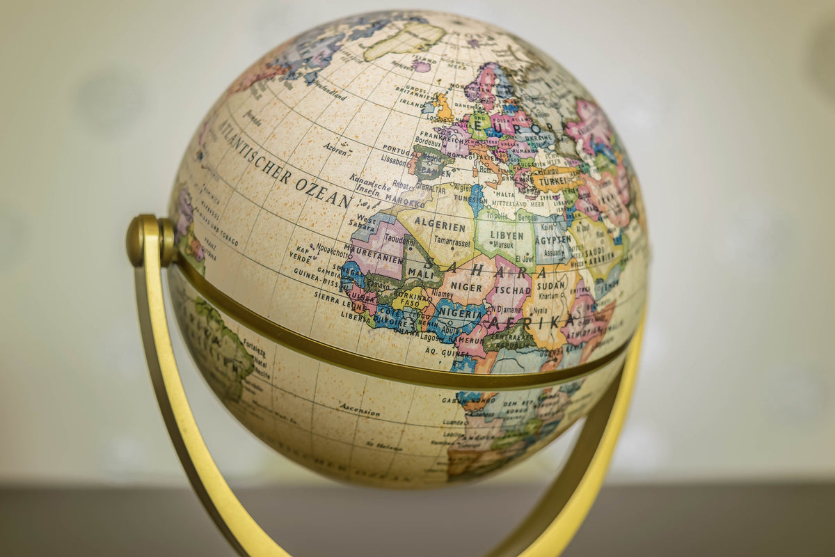 3-piece-acrylic-print-the-globe