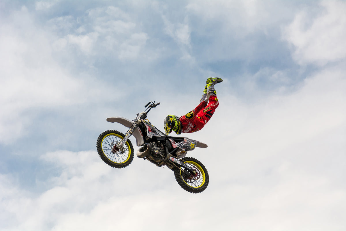framedcanvas-print-no-hands-superflyer-x