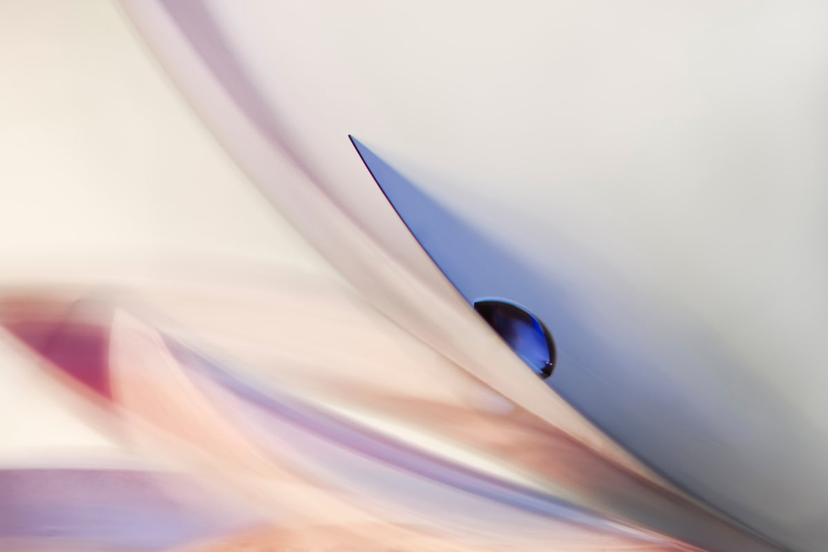 framedcanvas-print-the-blue-drop-ii