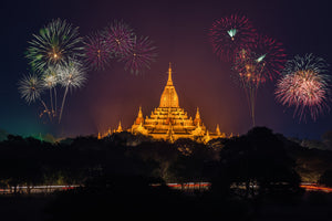 3-piece-canvas-print-fireworks-at-the-temple