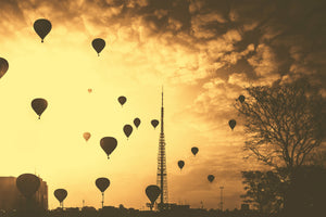 3-piece-acrylic-print-many-hot-air-balloons