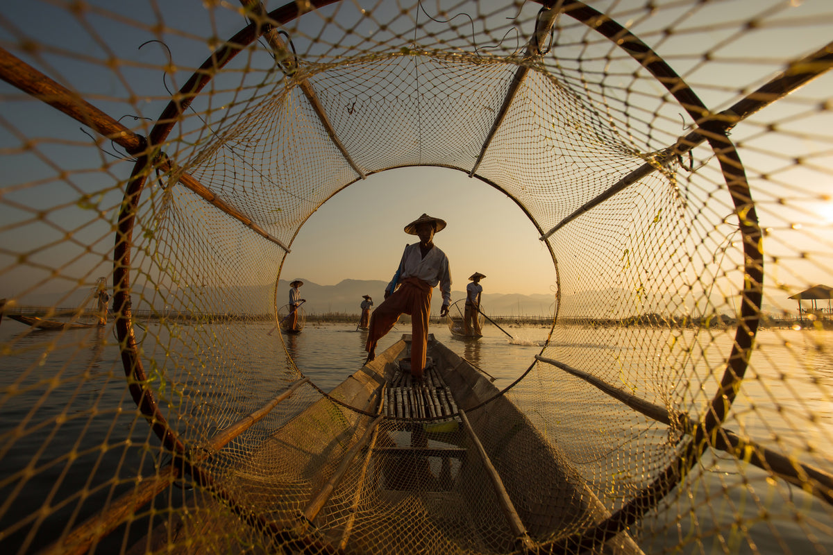 framedcanvas-print-inle-fisherman