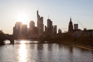 canvas-print-sunrise-over-the-financial-metropolis
