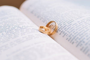 canvas-print-the-wedding-rings