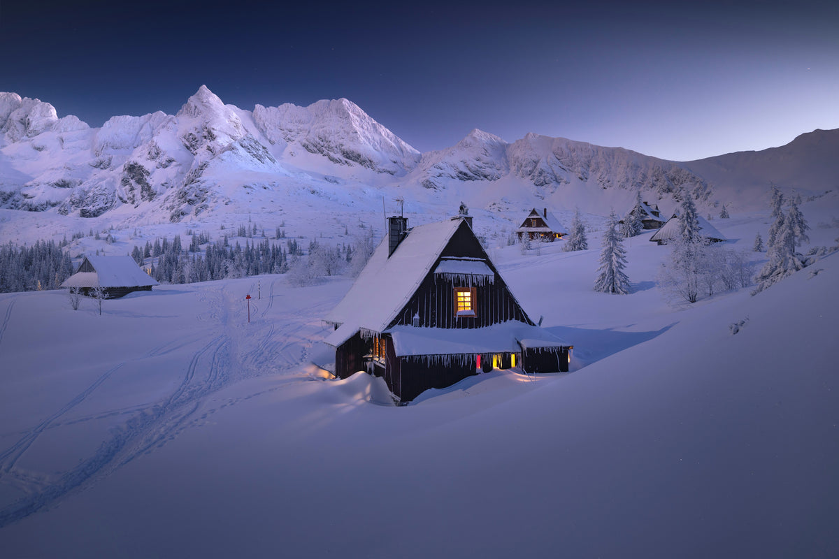 framedcanvas-print-winter-hut-x