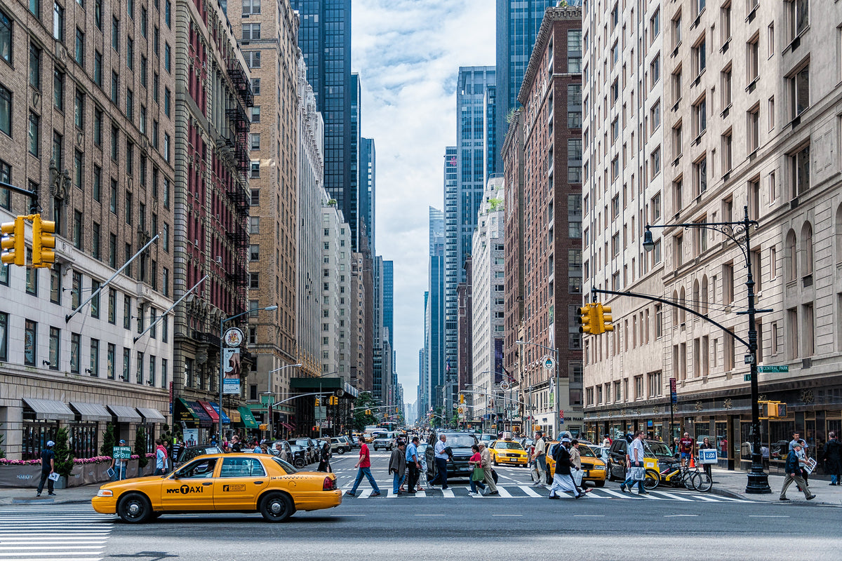 framedcanvas-print-in-the-middle-of-manhattan