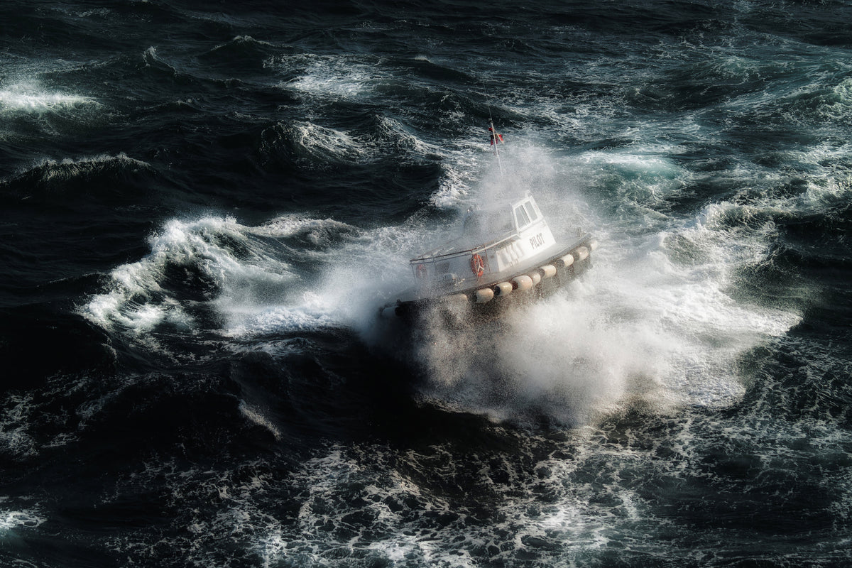 aluminium-print-the-boat-in-the-tempest-x