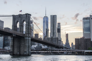 framedposter-print-the-brooklyn-bridge-in-the-evening