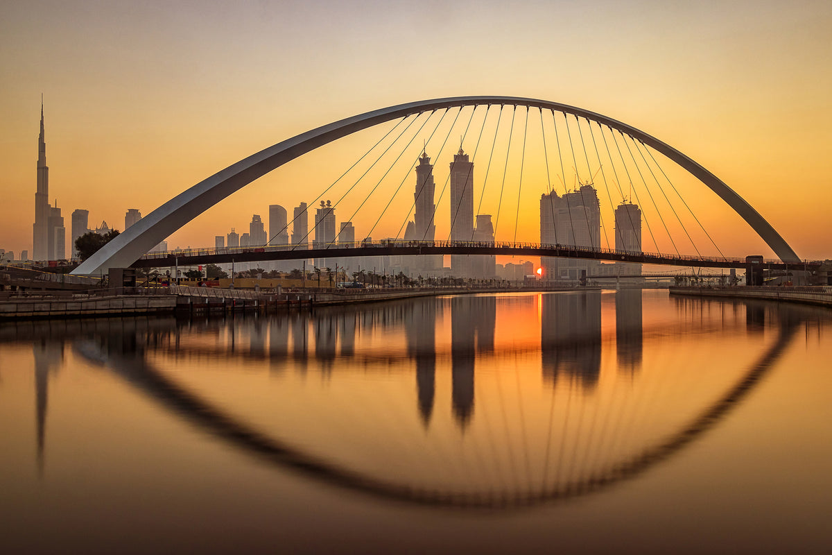 aluminium-print-sunrise-at-the-dubai-water-canal-x