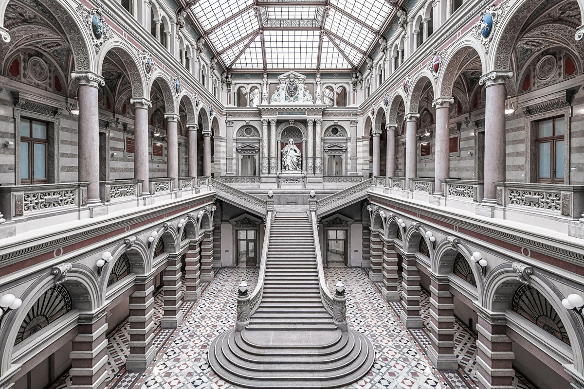 modern-3-piece-canvas-print-justizpalast-vienna