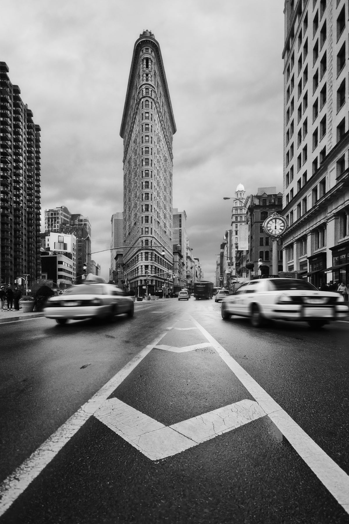 framedcanvas-print-taxi