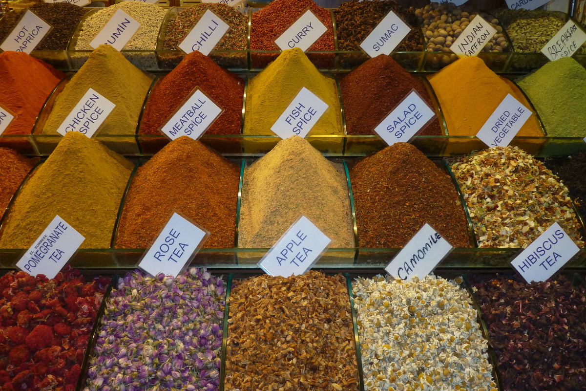 3-piece-acrylic-print-spices-in-the-market