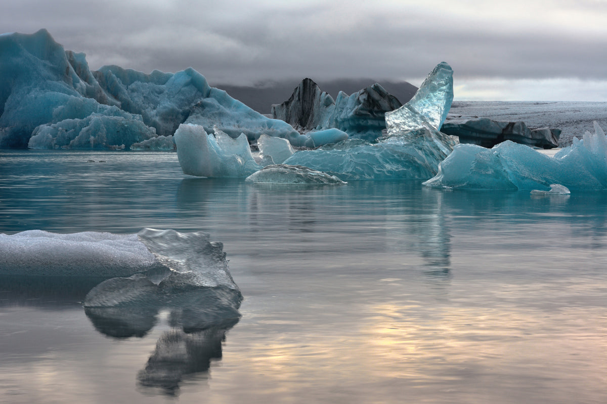 acrylic-print-ice-grave