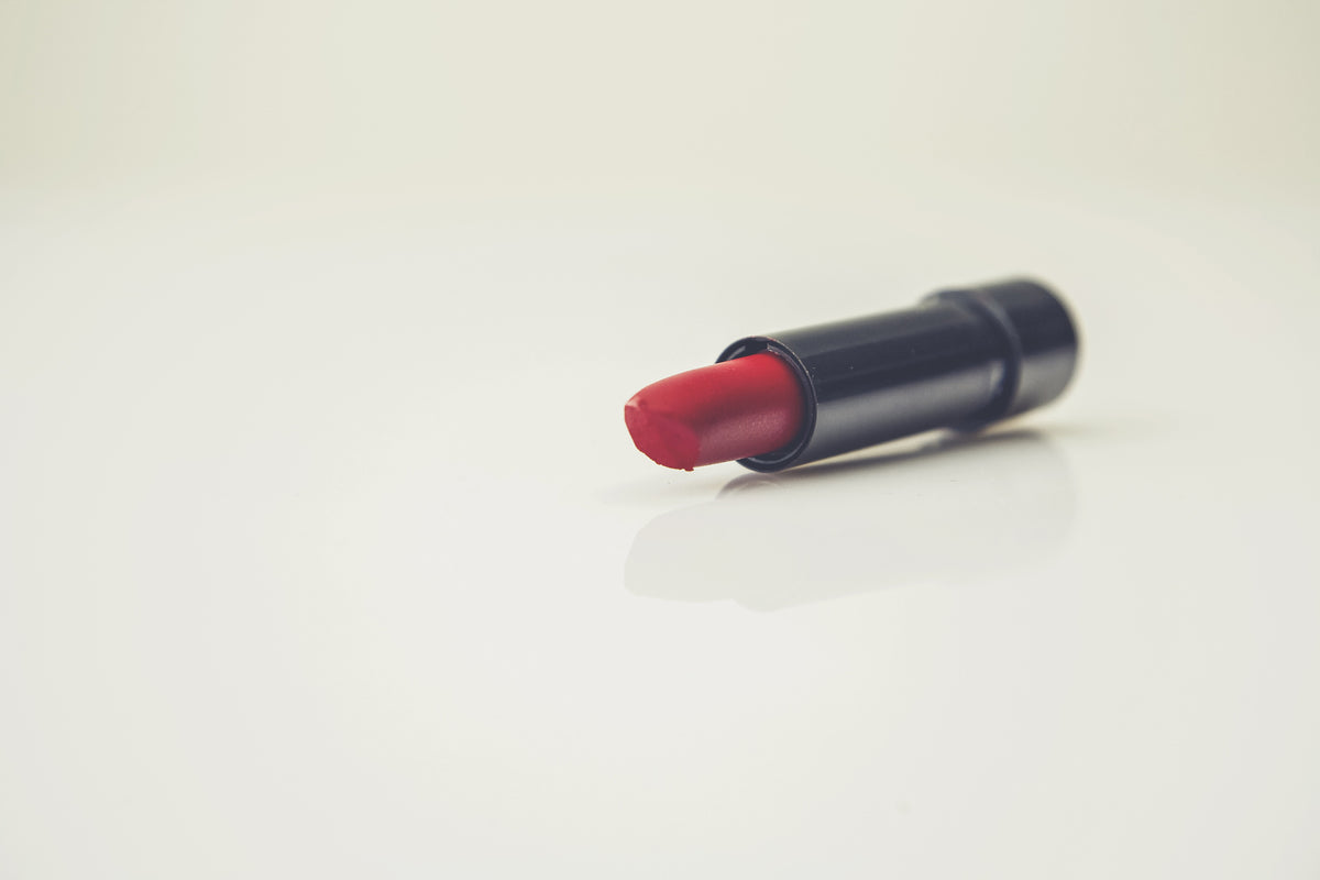 3-piece-aluminium-print-the-lipstick