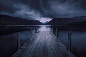 framedposter-print-storm-coming