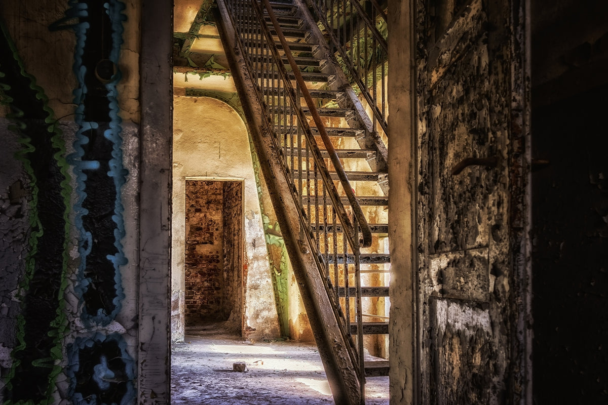 framedcanvas-print-old-stairs