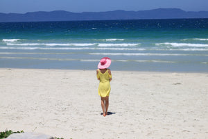 framedposter-print-a-walk-on-the-beach