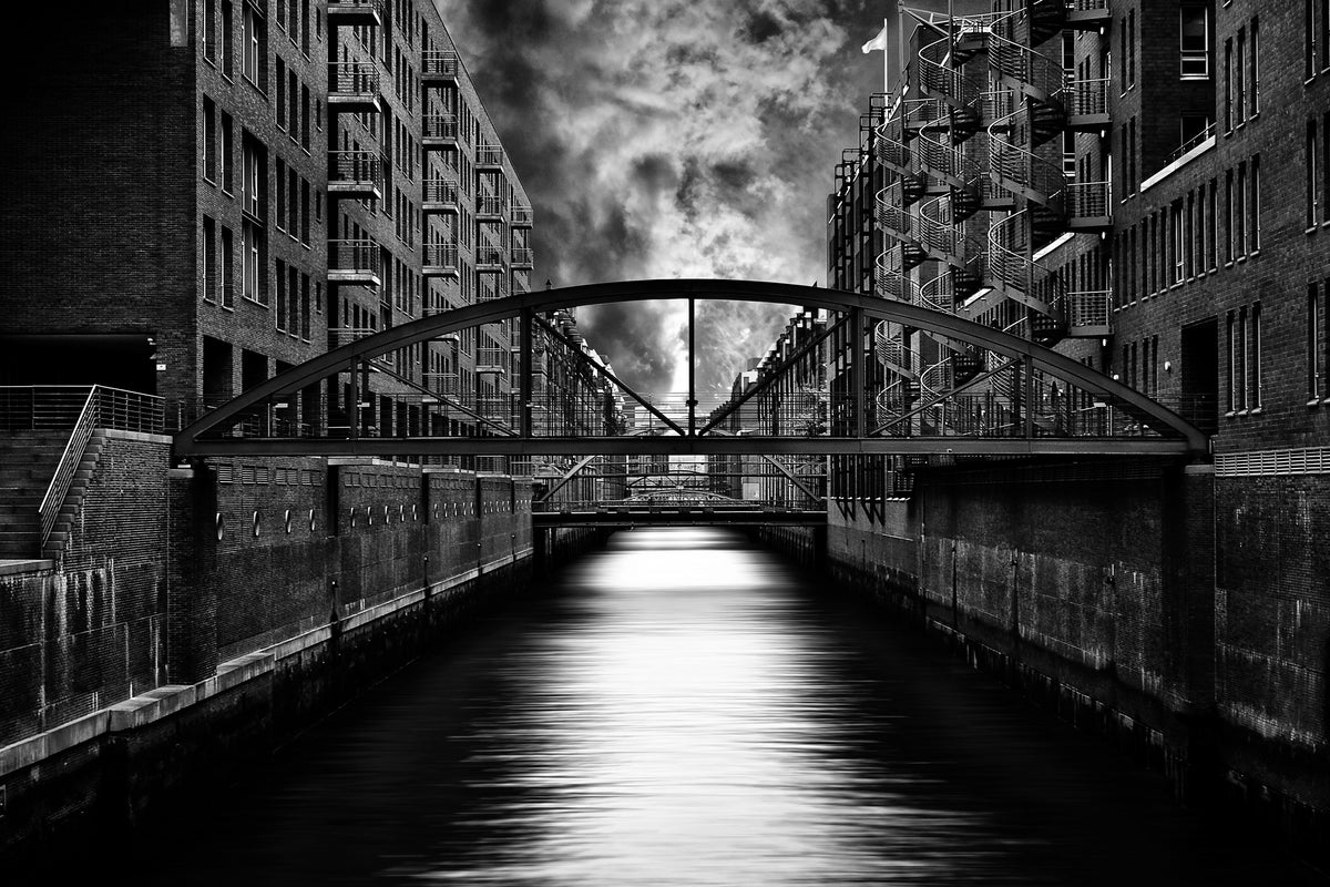 acrylic-print-the-other-side-of-hamburg