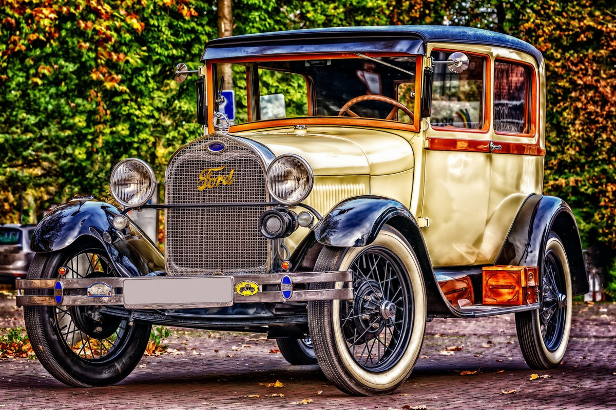aluminium-print-well-kept-classic-car
