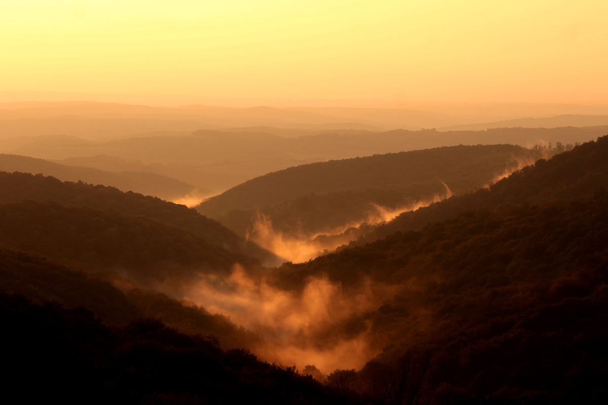canvas-print-light-mood-in-the-mountains
