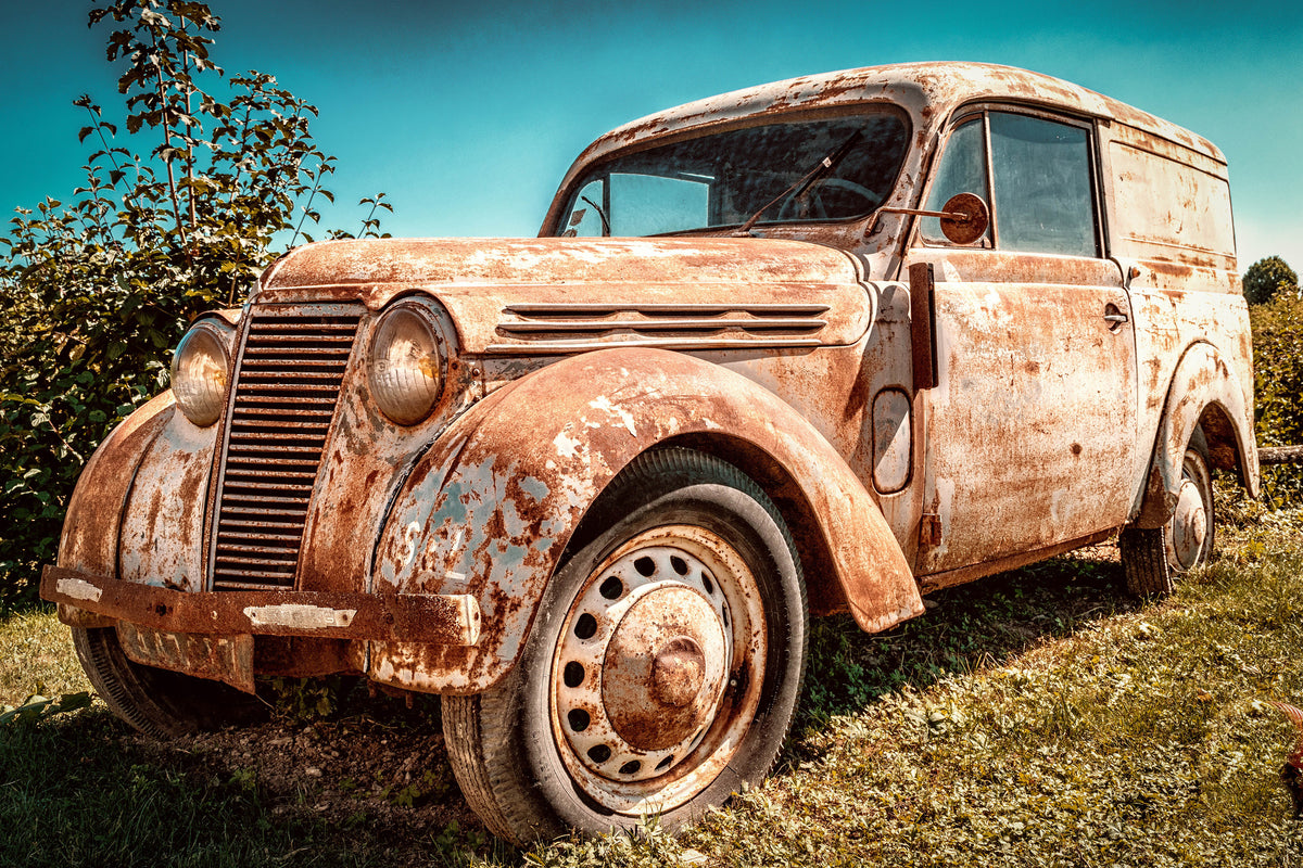 poster-print-oldtimer-with-rust