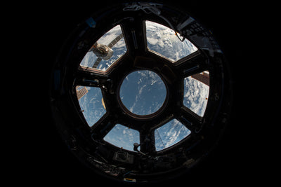 poster-print-a-look-from-the-iss