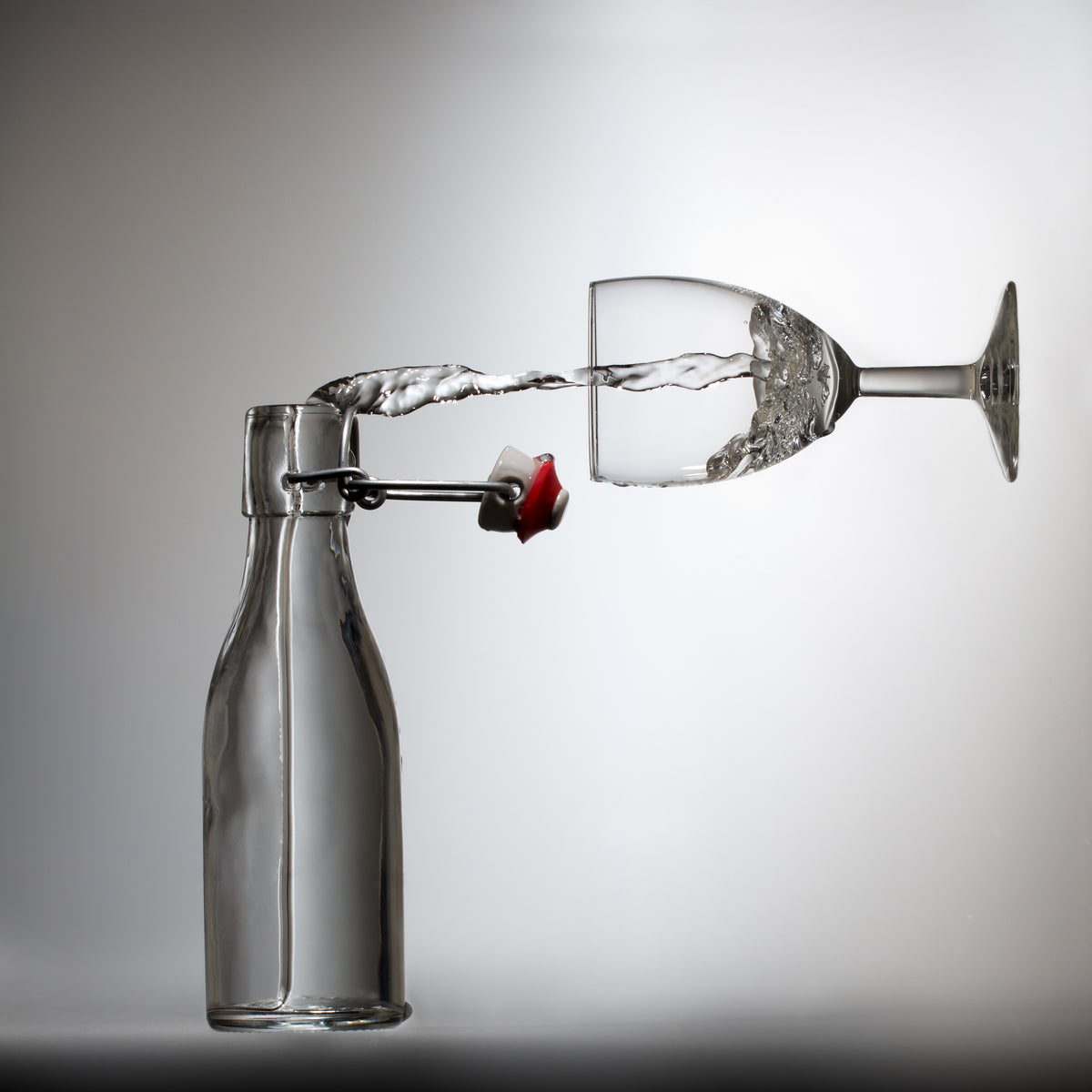 canvas-print-pouring
