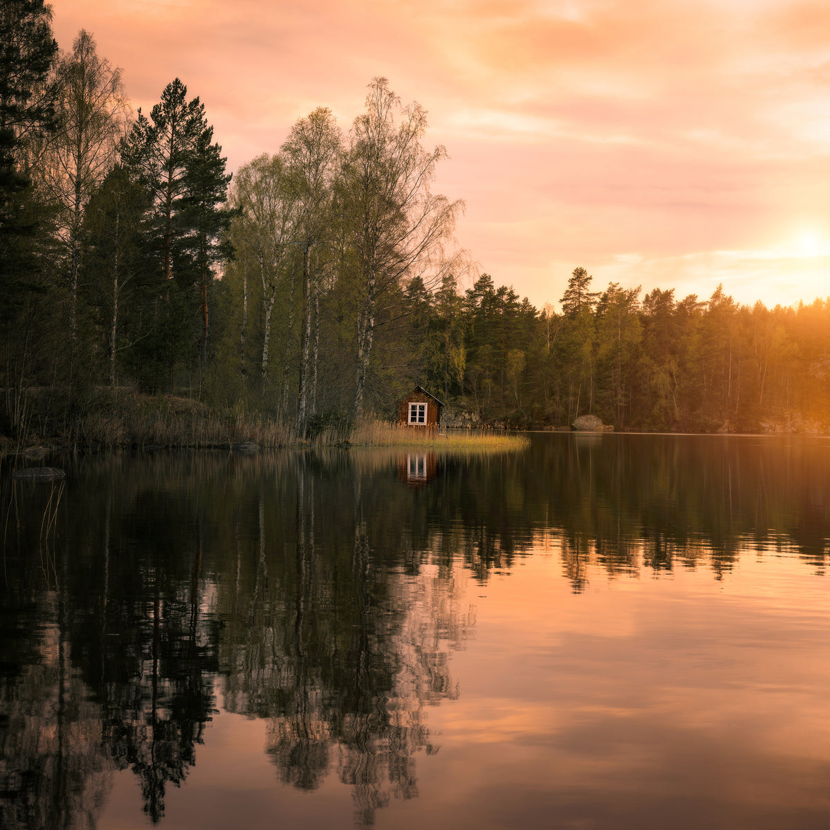 9-piece-aluminium-print-the-little-red-house