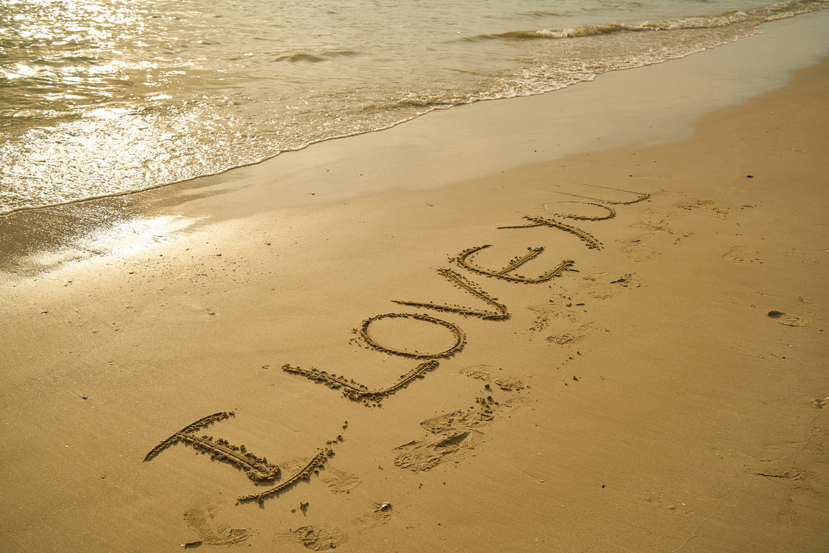 framedposter-print-sign-in-the-sand